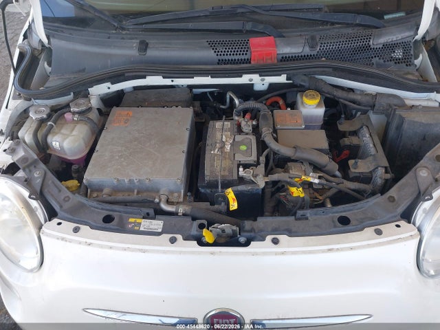 Fiat 500E BATTERY ELECTRIC 2016 3C3CFFGE5GT120829 Image 10