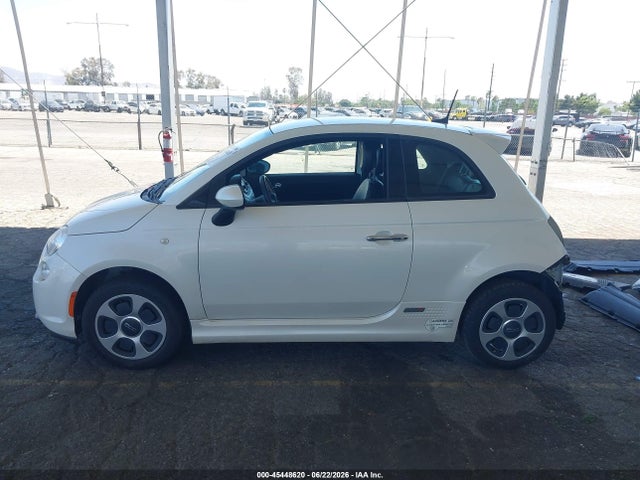 Fiat 500E BATTERY ELECTRIC 2016 3C3CFFGE5GT120829 Image 15