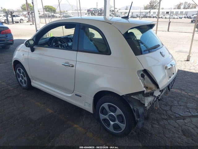 Fiat 500E BATTERY ELECTRIC 2016 3C3CFFGE5GT120829 Image 3