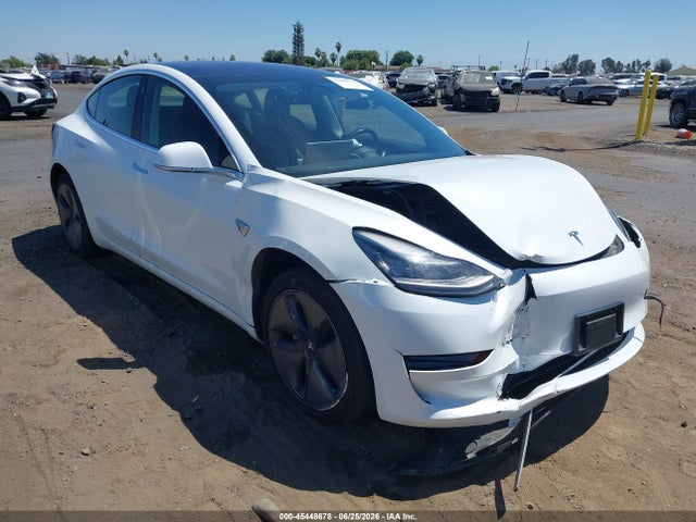 Продаж на аукціоні авто 2018 Tesla Model 3 Long Range/mid Range, vin: 5YJ3E1EA1JF011873, номер лоту: 45448678