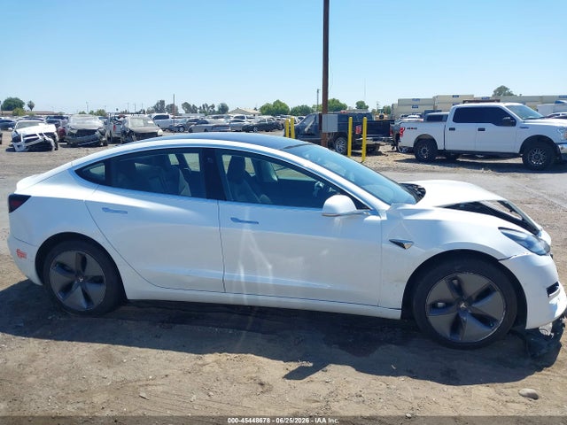 Продаж на аукціоні авто 2018 Tesla Model 3 Long Range/mid Range, vin: 5YJ3E1EA1JF011873, номер лоту: 45448678