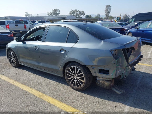 3VWD17AJ9GM326575 Volkswagen Jetta 1.8t Sport