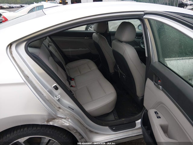 Hyundai Elantra Limited 2017 5NPD84LF8HH041413 Image 8