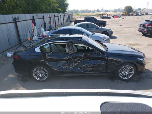 BMW 530i Xdrive 2024 WBA53FJ03RCP96377 Image 13