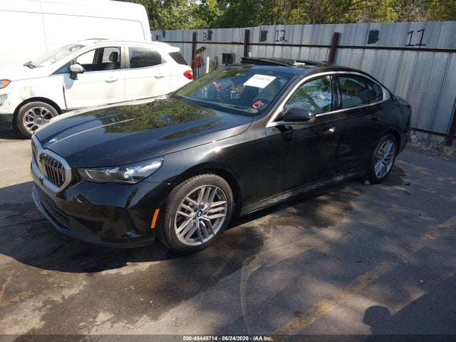 BMW 530i Xdrive 2024 WBA53FJ03RCP96377 Image 2