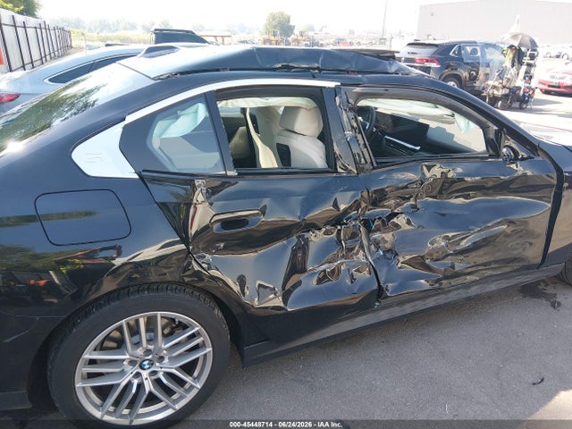 BMW 530i Xdrive 2024 WBA53FJ03RCP96377 Image 6