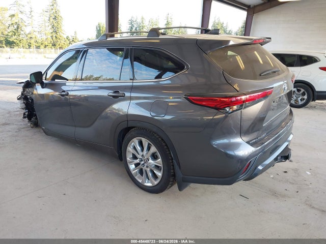 Toyota Highlander Hybrid Limited 2023 5TDXBRCH8PS121185 Image 3