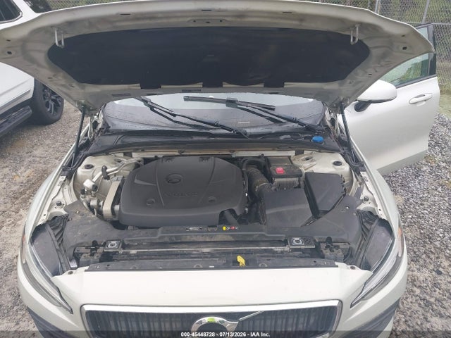 7JRA22TK3KG006698 Volvo S60 T6 Momentum