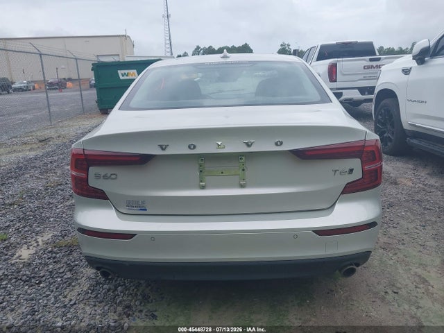 7JRA22TK3KG006698 Volvo S60 T6 Momentum