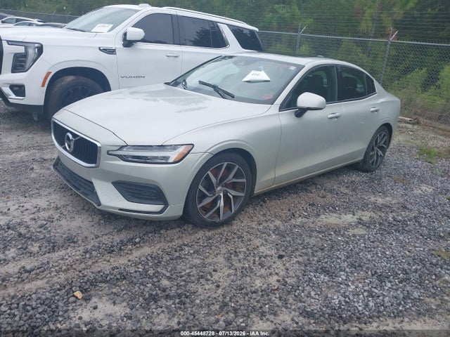 7JRA22TK3KG006698 Volvo S60 T6 Momentum
