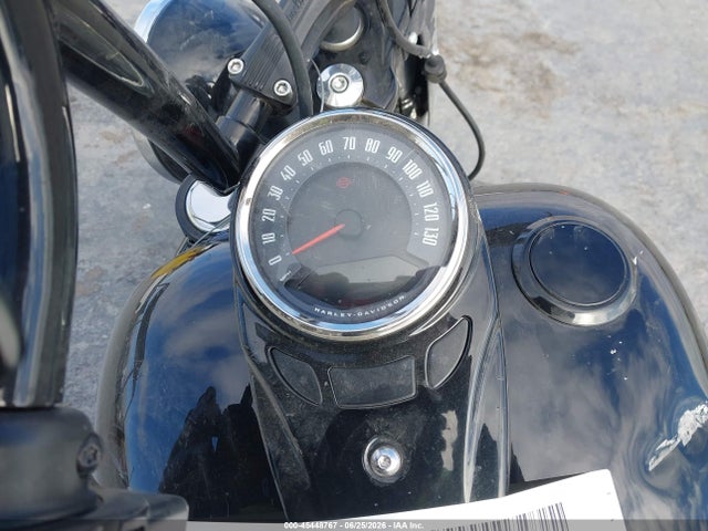 Harley-Davidson FLHCS 2023 1HD1YBK25PB036741 Image 7