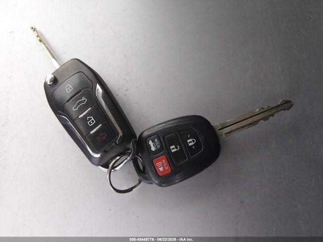 4T1BF1FK1FU090424 Toyota CAMRY SE