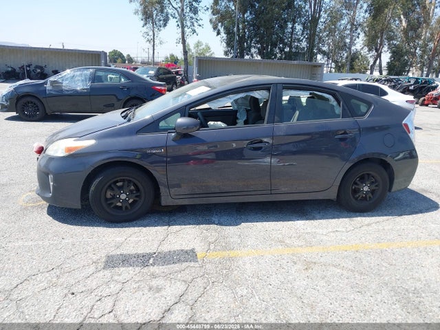 Toyota Prius Two 2014 JTDKN3DU7E1770593 Image 14