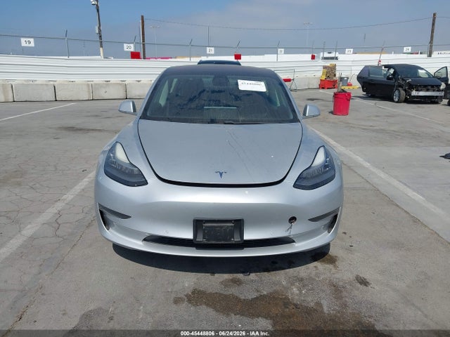 5YJ3E1EA5JF032435 Tesla Model 3 Long Range/mid Range