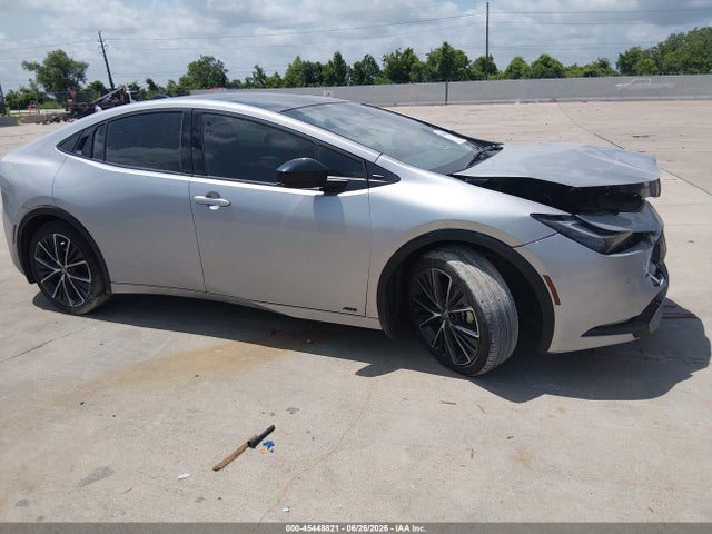 Toyota Prius Xle Awd-e 2024 JTDADABU7R3010048 Image 13