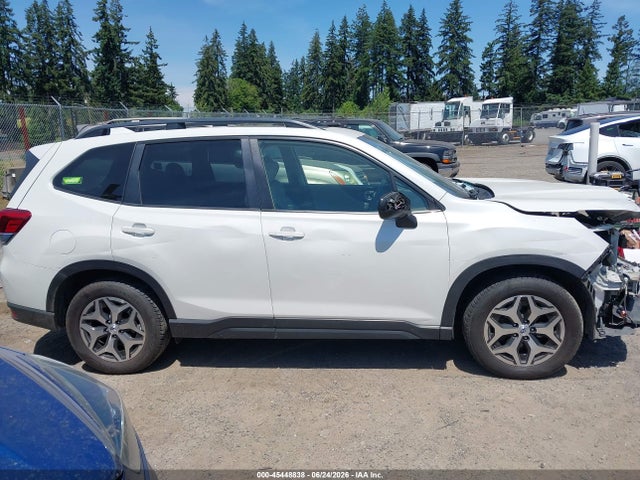JF2SKAJC1MH466322 Subaru Forester Premium