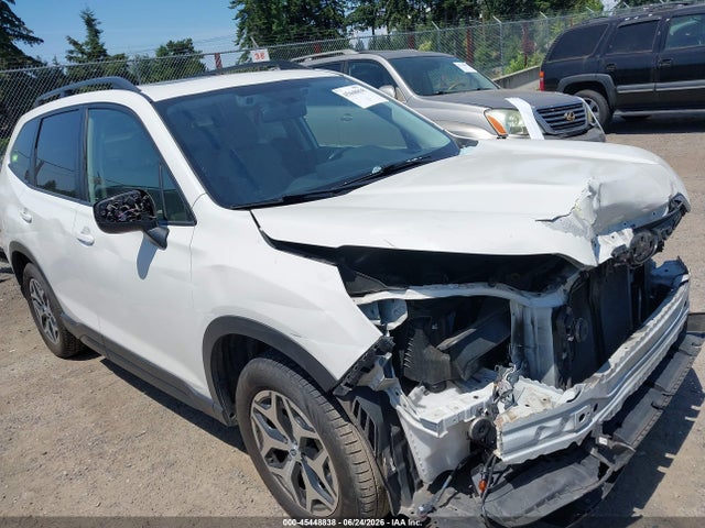 JF2SKAJC1MH466322 Subaru Forester Premium