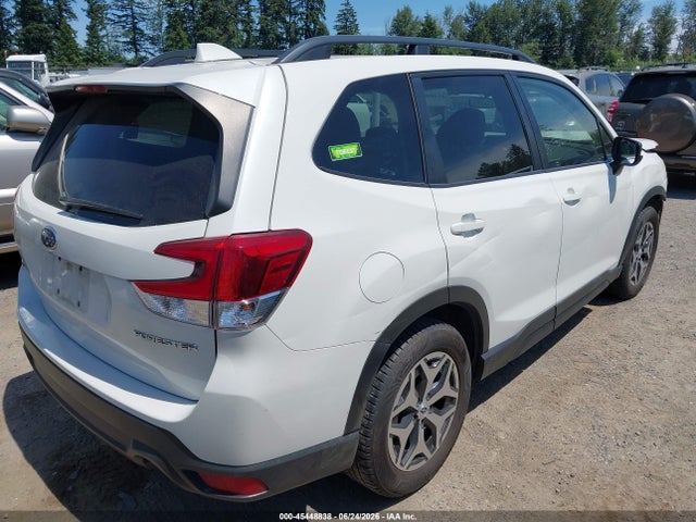 JF2SKAJC1MH466322 Subaru Forester Premium