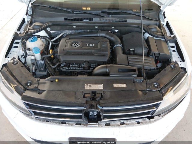 3VWD17AJ6FM249212 Volkswagen Jetta 1.8t Se