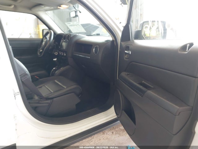 45448906 :رقم المزاد ، 1C4NJRFB6HD210641 vin ، 2017 Jeep Patriot High Altitude مزاد بيع