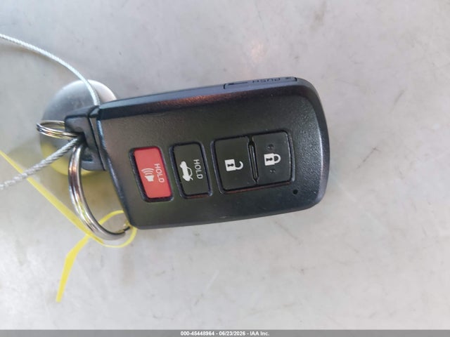 4T1BD1FK9GU195624 Toyota Camry Hybrid Xle