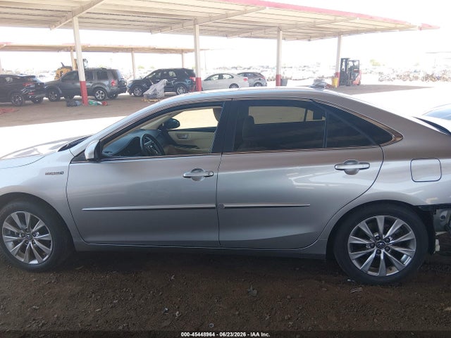 4T1BD1FK9GU195624 Toyota Camry Hybrid Xle