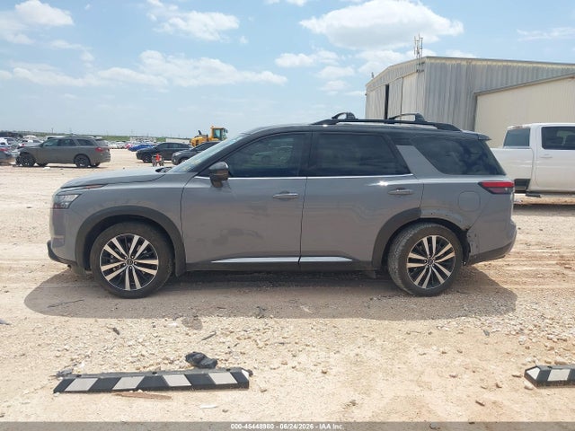 5N1DR3DJ2SC277497 Nissan Pathfinder Platinum 4wd