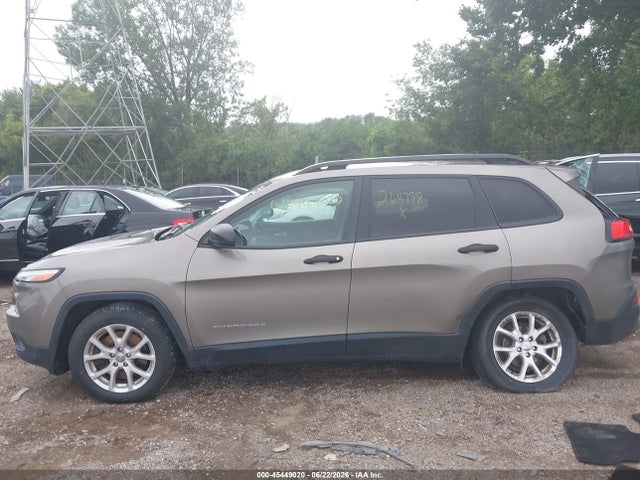 45449020 :رقم المزاد ، 1C4PJLAB1GW264798 vin ، 2016 Jeep Cherokee Sport مزاد بيع