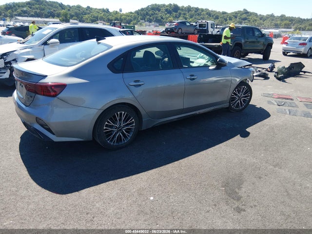 2024 Kia Forte Gt-line მანქანა იყიდება აუქციონზე, vin: 3KPF54AD4RE811681, აუქციონის ნომერი: 45449032