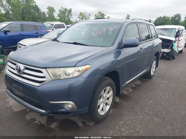 45449046 :رقم المزاد ، 5TDBK3EH1DS201461 vin ، 2013 Toyota Highlander Se V6 مزاد بيع