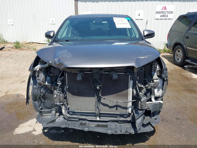 Toyota Highlander Le Plus 2018 5TDZZRFH7JS251742 Image 13
