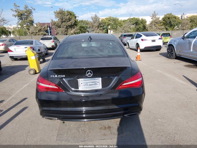 WDDSJ4EB1KN738103 Mercedes-Benz CLA 250