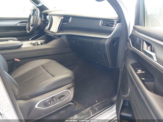 1C4SJSBPXTS158284 Jeep Grand Wagoneer L Limited Altitude 4x4