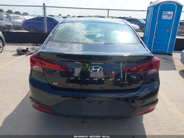 Hyundai ELANTRA SE 2019 5NPD74LFXKH489131 Image 16