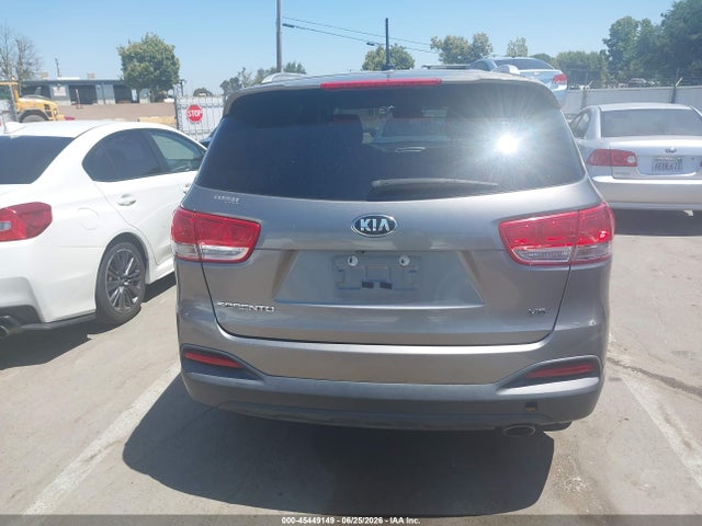 5XYPG4A53HG207144 KIA Sorento 3.3l Lx