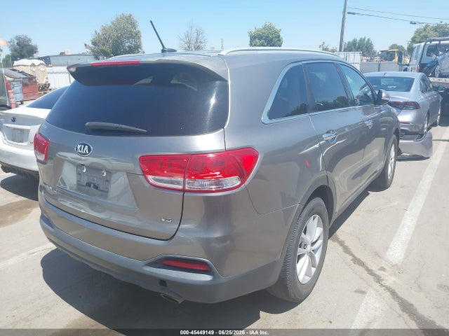 5XYPG4A53HG207144 KIA Sorento 3.3l Lx