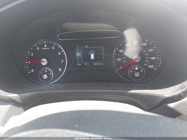 5XYPG4A53HG207144 KIA Sorento 3.3l Lx