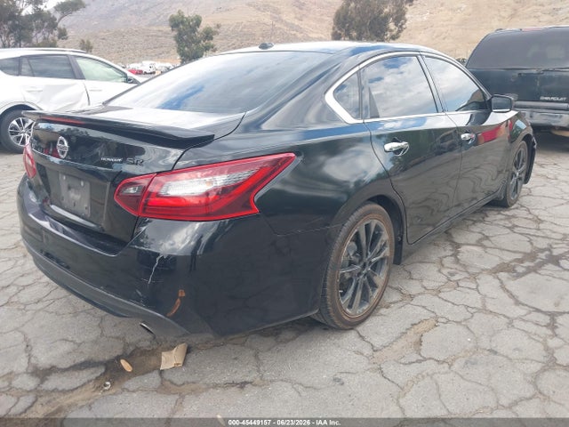 1N4AL3AP9JC158268 Nissan Altima 2.5 Sr