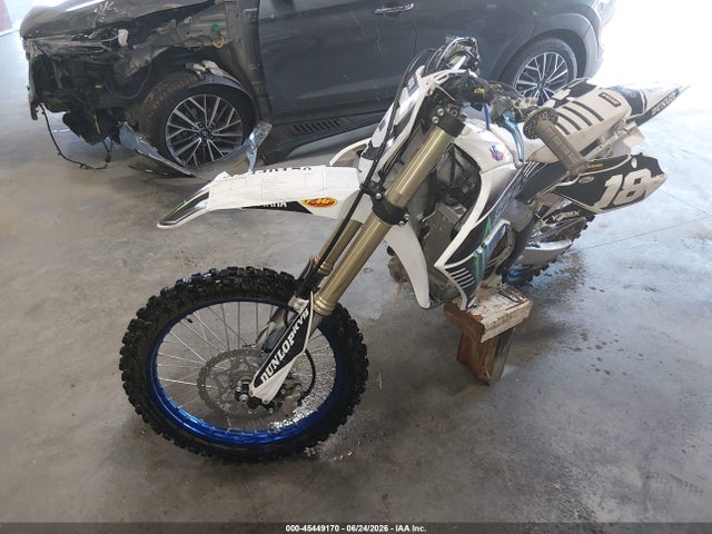 Yamaha Yz250 F 2022 JYACG40C2NA025800 Image 2