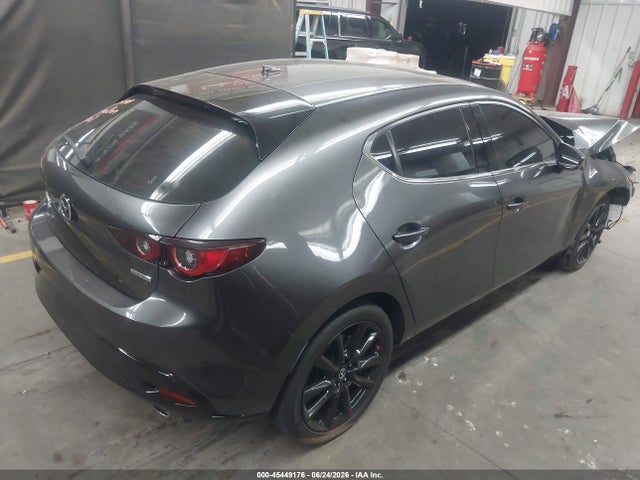 Mazda Mazda3 Premium 2022 JM1BPBML9N1517335 Image 4