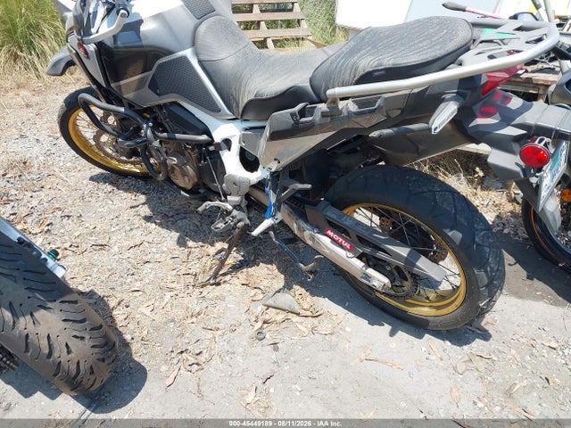 Honda Crf1000 A 2019 JH2SD044XKK300041 Image 3