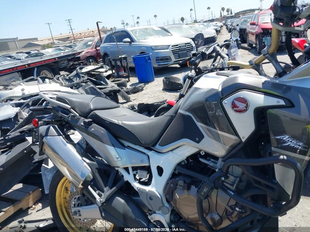Honda Crf1000 A 2019 JH2SD044XKK300041 Image 8