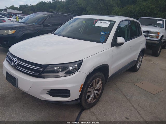 2013 Volkswagen Tiguan S მანქანა იყიდება აუქციონზე, vin: WVGAV7AX1DW527604, აუქციონის ნომერი: 45449209
