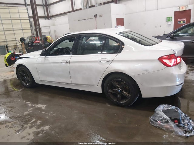 WBA3C1C57FP851601 BMW 328I