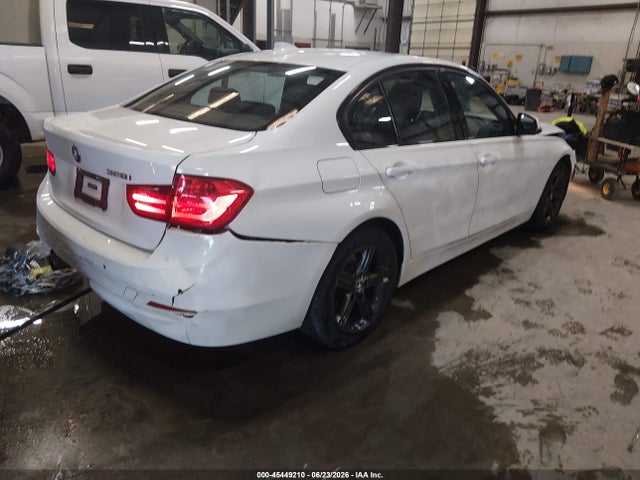 WBA3C1C57FP851601 BMW 328I
