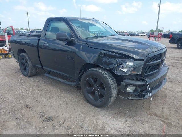 Продажа на аукционе авто 2015 Ram 1500 Express, vin: 3C6JR6AG5FG683253, номер лота: 45449240