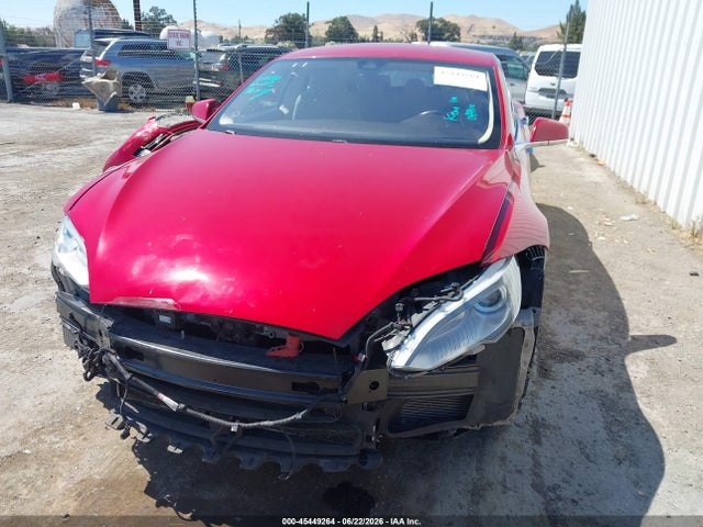 Tesla Model S P85 2014 5YJSA1H13EFP67469 Image 13