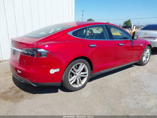 Tesla Model S P85 2014 5YJSA1H13EFP67469 Image 4