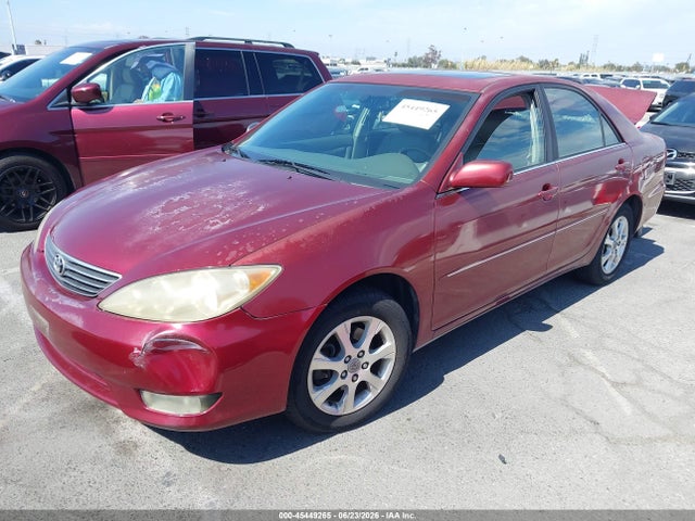 45449265 :رقم المزاد ، JTDBF32K650162438 vin ، 2005 Toyota Camry Xle V6 مزاد بيع