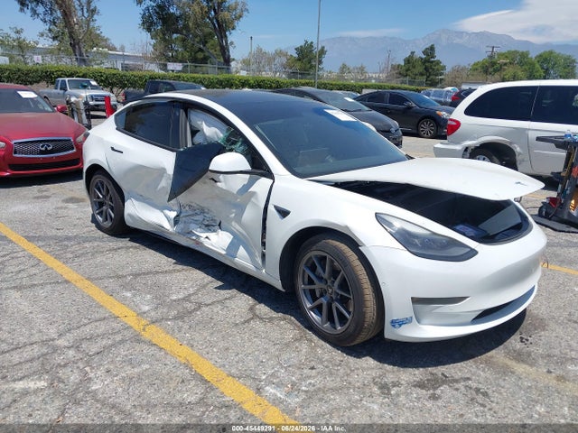 Tesla Model 3 Long Range 2021 5YJ3E1EB1MF938918 zdjęcie główne